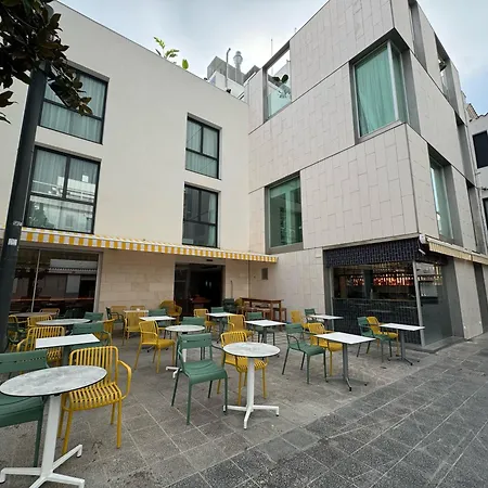 阿伦提酒店 锡切斯